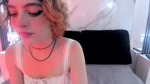 Snapshot of eva_halsey chatting on September 13, 9:01 pm E V A online show from September 13, 9:01 pm