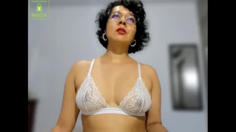 Snapshot of eva_rain01 chatting on December 19, 7:40 pm Eva online show from December 19, 7:40 pm