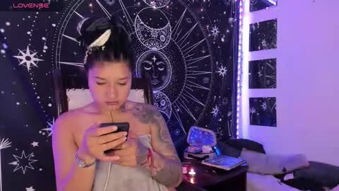 Snapshot of eva_sanderslee chatting on October 4, 9:15 am Eva  online show from October 4, 9:15 am