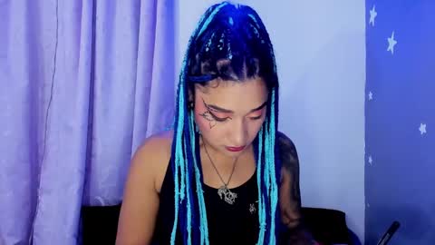 Snapshot of eva_sanderslee chatting on December 14, 5:40 am Eva  online show from December 14, 5:40 am