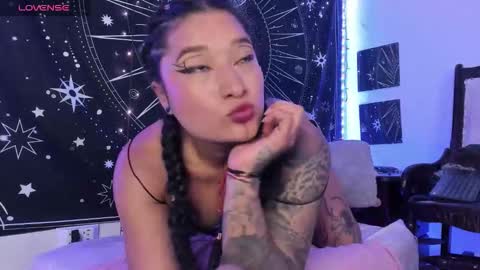 Snapshot of eva_sanderslee chatting on October 11, 9:25 am Eva  online show from October 11, 9:25 am