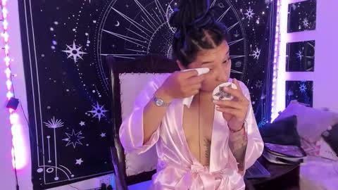 Snapshot of eva_sanderslee chatting on September 17, 6:55 am Eva  online show from September 17, 6:55 am