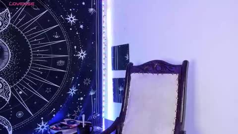 Snapshot of eva_sanderslee chatting on October 23, 9:48 am Eva  online show from October 23, 9:48 am