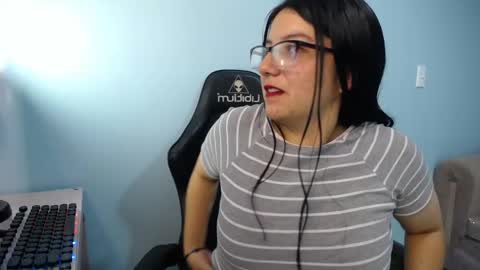 eva_smit_t online show from December 5, 4:23 am