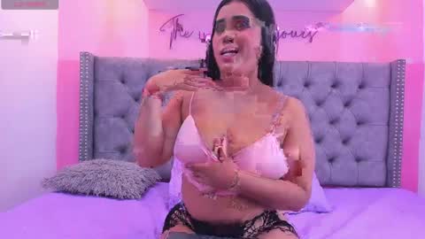 eva_smith5 online show from April 14, 9:26 pm