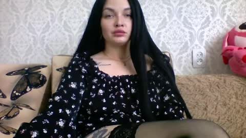evadelicious_ online show from July 3, 7:47 am