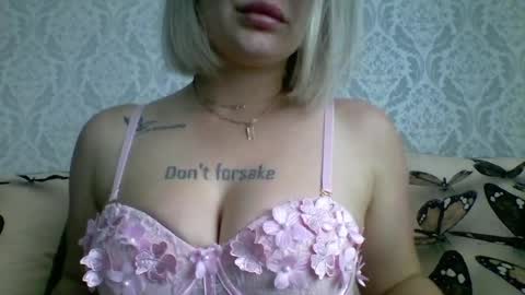 evadelicious_ online show from July 13, 3:13 pm