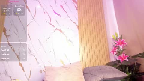 Snapshot of evajohnss chatting on October 11, 5:26 pm EvaJohnss online show from October 11, 5:26 pm