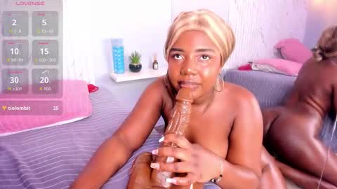 EvaJohnss online show from December 5, 3:13 pm