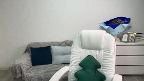 Eva online show from November 26, 8:43 pm