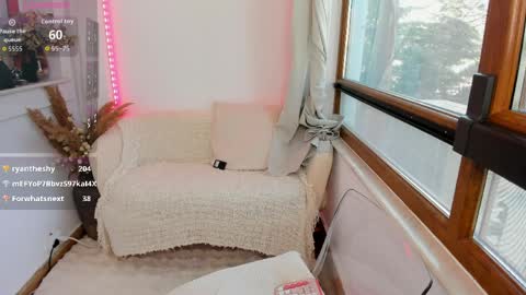 Eva K online show from April 9, 6:19 am