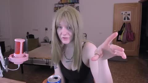      online show from November 30, 4:33 pm