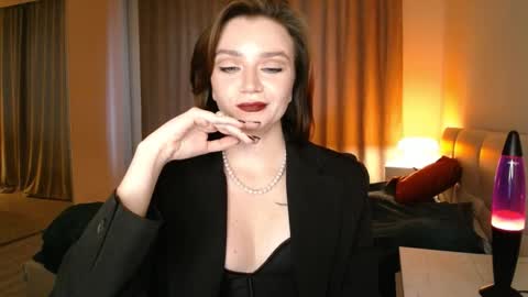 Eve  online show from December 1, 7:01 am