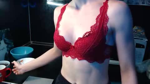 Eve online show from April 11, 9:07 pm