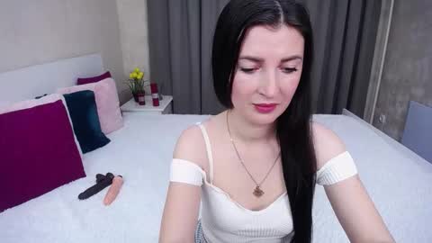 Evelin online show from December 2, 7:32 am