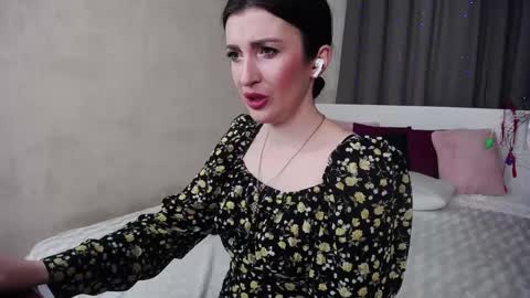 Evelin online show from April 22, 5:37 am