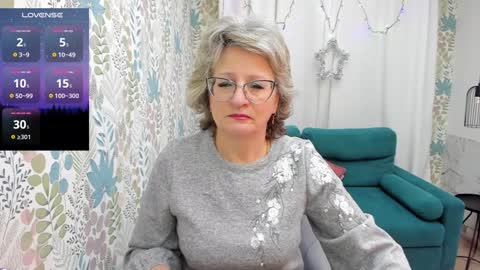 Snapshot of evelynblissful chatting on January 10, 5:26 am Evelyn online show from January 10, 5:26 am