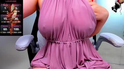 evelyne_rose online show from December 28, 11:09 am