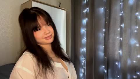 Evelyn Velvet online show from June 12, 8:44 am