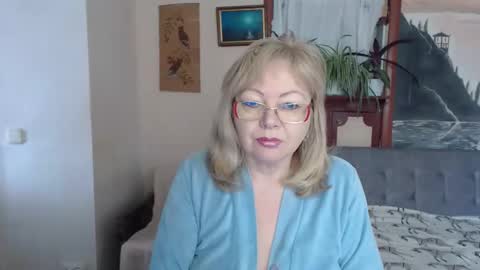 BarbaraBlondy online show from February 2, 7:40 am