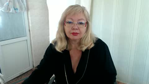 BarbaraBlondy online show from September 26, 10:35 am