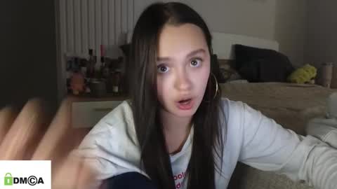 evi_woow online show from February 19, 9:02 pm