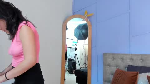 Evie Tyler online show from December 4, 3:04 am