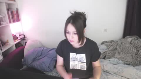 Im gonna be on in 2 hours online show from January 8, 11:52 pm