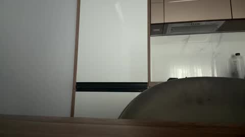 Evie online show from March 29, 7:07 am