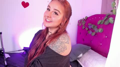 Snapshot of evy_orange1 chatting on October 3, 1:22 am EVY online show from October 3, 1:22 am