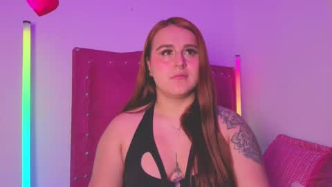 Snapshot of evy_orange1 chatting on October 15, 1:52 am EVY online show from October 15, 1:52 am