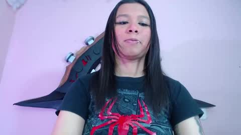 Im Evy online show from September 27, 5:20 pm