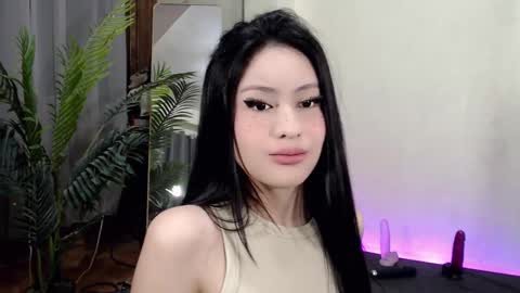 Snapshot of expensive_candyx chatting on February 20, 11:42 am Candy online show from February 20, 11:42 am