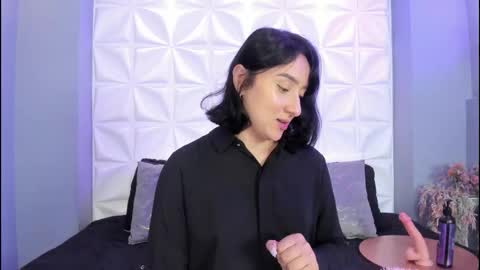 Nina online show from February 17, 3:11 pm