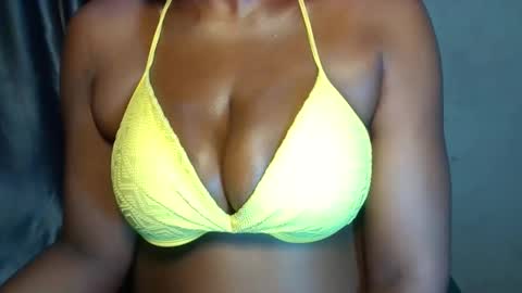 extremelywetgirl_ online show from April 8, 5:09 am