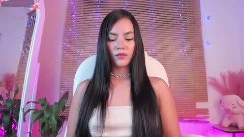 Snapshot of eyleen_lee_ chatting on January 11, 9:15 pm Eyleen online show from January 11, 9:15 pm