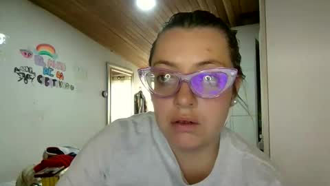 Aimee online show from January 5, 6:55 pm