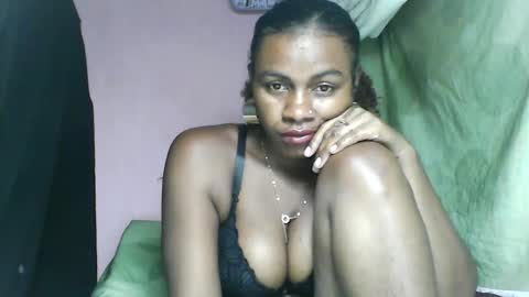 Fabriola9794 online show from April 14, 10:43 pm