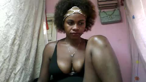 Fabriola9794 online show from March 16, 5:44 am