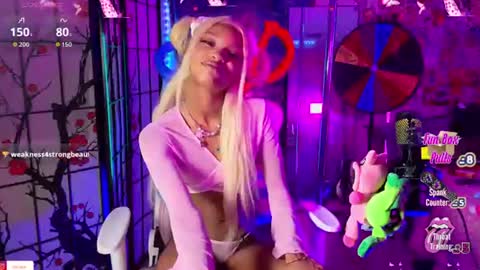 Faexfae online show from June 12, 3:36 am