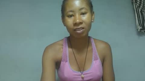 faiqua95 online show from April 4, 7:18 am