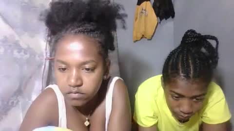 faiqua95 online show from March 21, 8:19 am