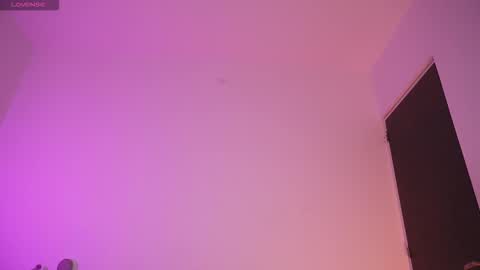 Sara  REMEMBER TO LEAVE A THUMB UP online show from September 14, 5:49 am