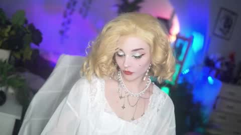 faith_chan online show from February 26, 4:22 am