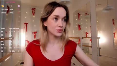 fancyamelia online show from December 19, 4:48 am