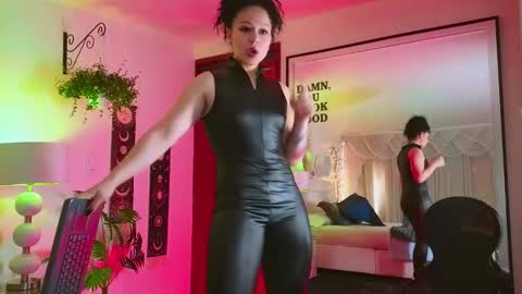 Farah online show from November 26, 12:28 pm