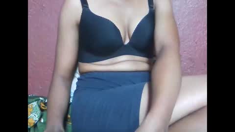 farantsaaly1 online show from February 13, 6:48 am