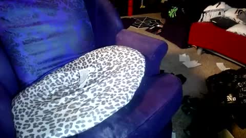 Farrah online show from October 13, 8:00 pm