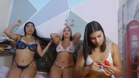 fatima_bosch online show from January 19, 12:12 pm