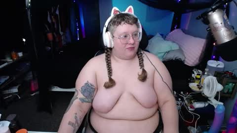 FatVeronica online show from February 28, 3:15 pm